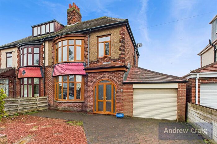 3 Bedroom Semi Detached House For Sale In Grosvenor Road, South Shields, NE33