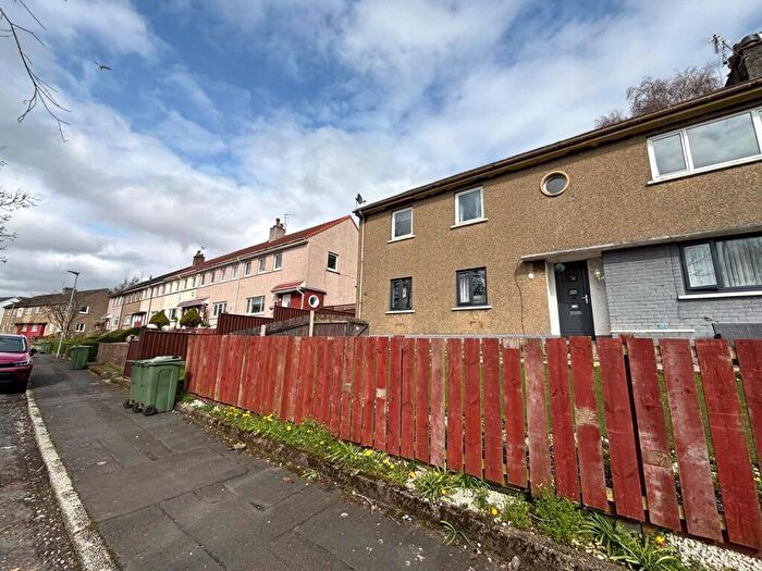 3 Bedroom Apartment For Sale In Hillside Road, Paisley, PA2