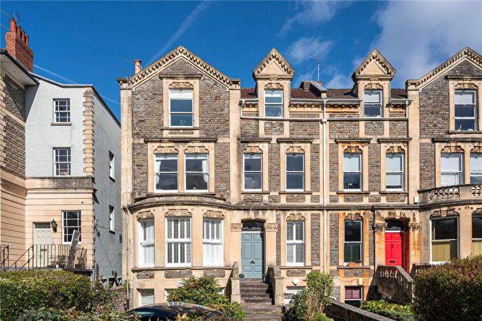 2 Bedroom Apartment For Sale In Alma Road, Clifton, Bristol, BS8