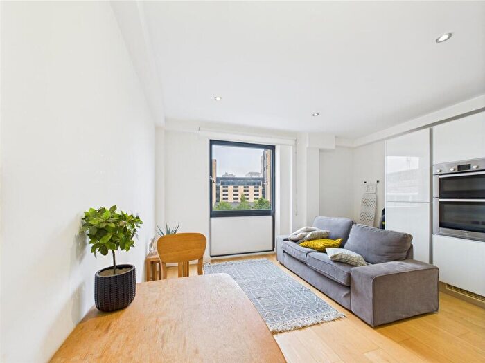 1 Bedroom Apartment To Rent In Alie Street, Aldgate East, E1