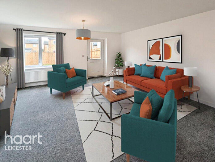 4 Bedroom Semi-Detached House For Sale In Paragon Road, Leicester, LE4