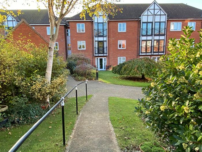 2 Bedroom Detached House For Sale In Cromer, NR27
