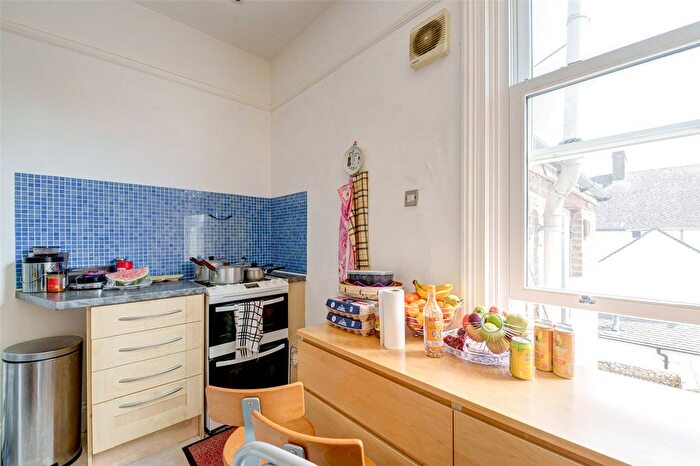 2 Bedroom Flat For Sale In Salisbury Road, Worthing, West Sussex, BN11