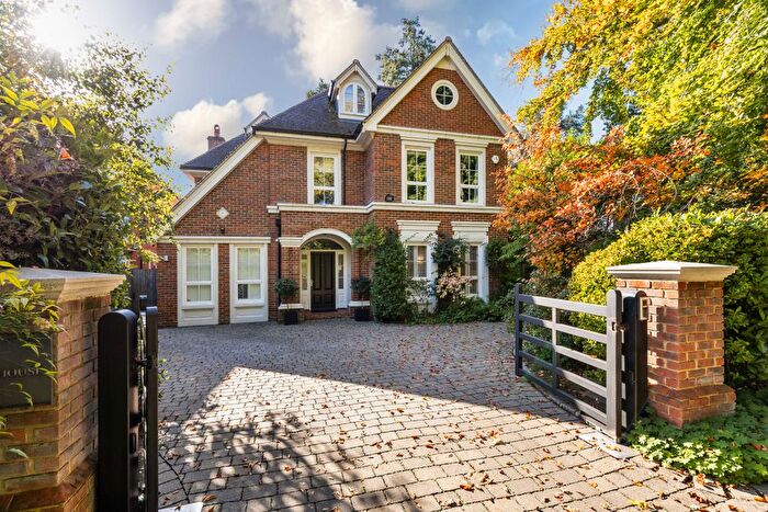 6 Bedroom Detached House For Sale In Queens Hill, Ascot, SL5