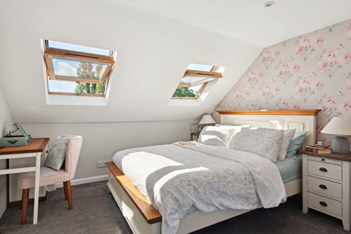 3 Bedroom Terraced House For Sale In Gaston Bridge Road, Shepperton, Surrey, TW17