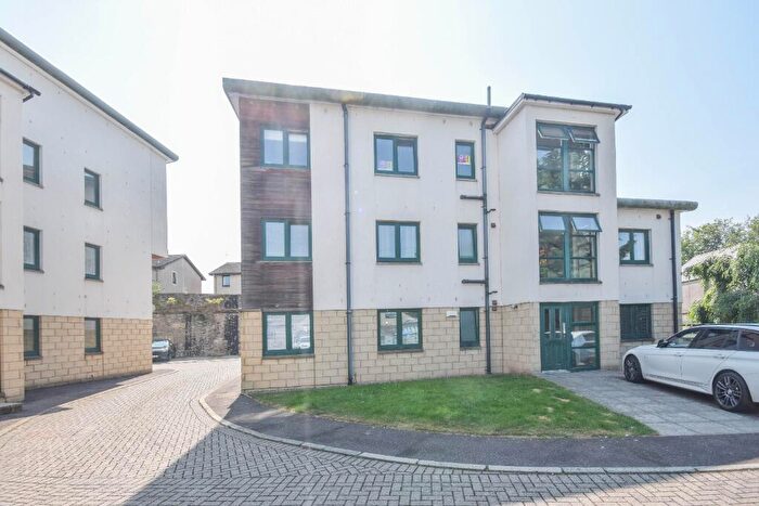 1 Bedroom Flat To Rent In Market Mews, Forfar, Angus, DD8
