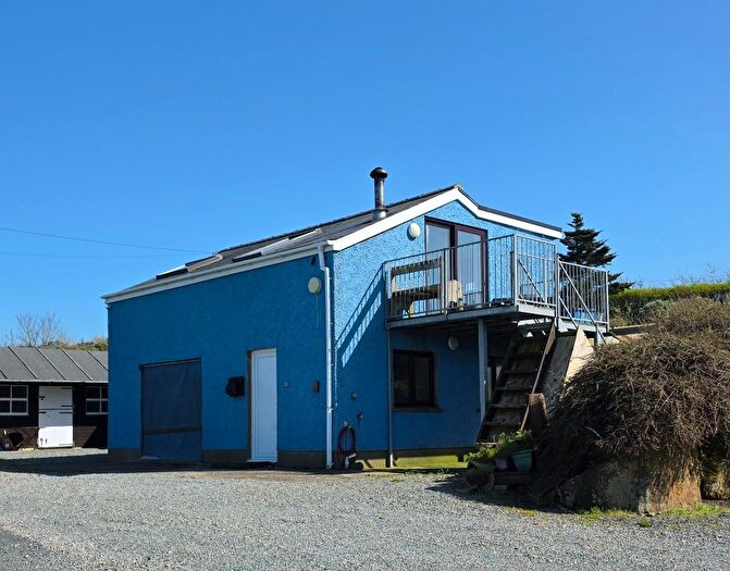 1 Bedroom Flat To Rent In The Scales, Ty'r Henner, Goodwick, SA64