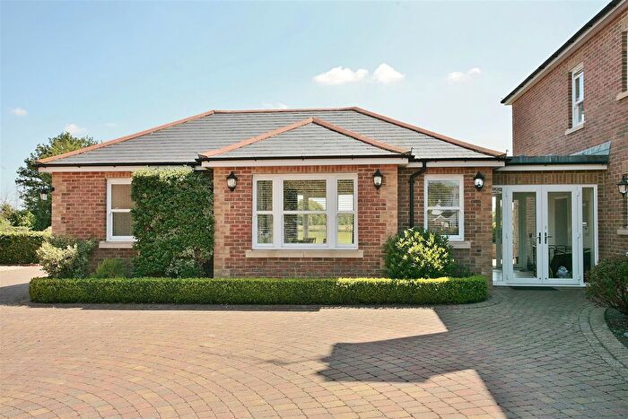 1 Bedroom Flat To Rent In Blewbury Road, East Hagbourne, OX11