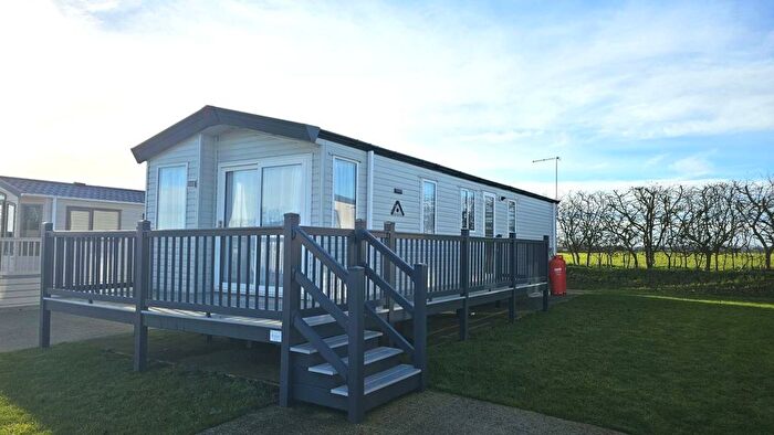 2 Bedroom Park Home For Sale In Atwick Road, Hornsea, HU18