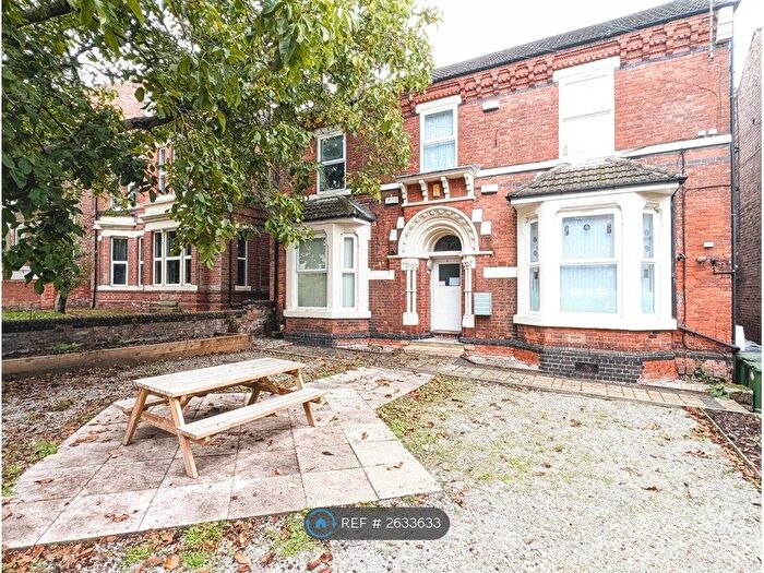 2 Bedroom Flat To Rent In Burns Street, Nottingham, NG7