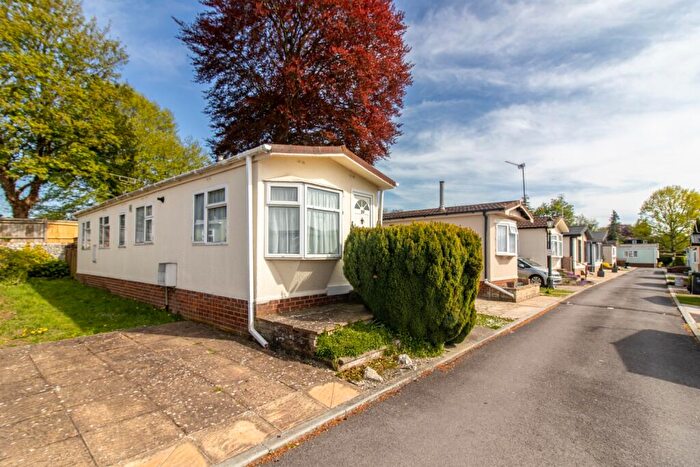 2 Bedroom Park Home To Rent In Valdean Home Park, Alresford, Hampshire, SO24