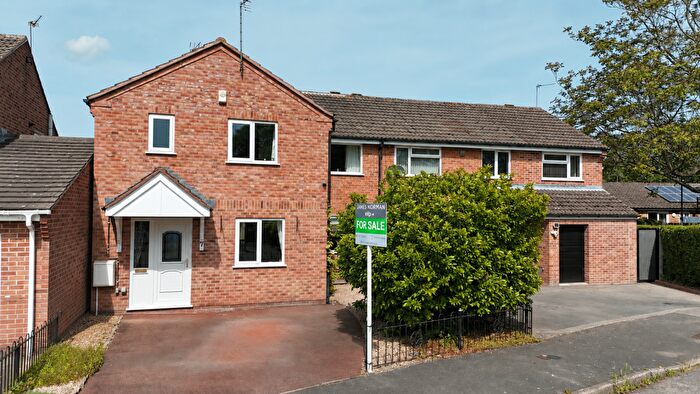 5 Bedroom Semi-Detached House For Sale In Knights Close, Stenson Fields, Derby, DE24