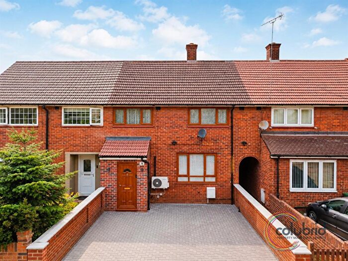 3 Bedroom Terraced House For Sale In Foyle Drive, South Ockendon, RM15