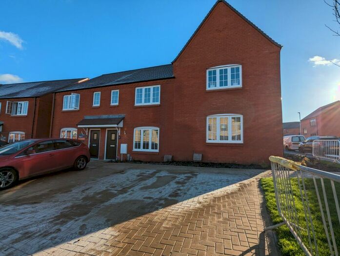 3 Bedroom Terraced House To Rent In Neptune Street, Barton Seagrave, NN15
