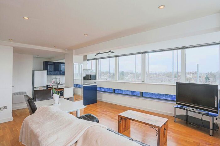 2 Bedroom Apartment To Rent In Parliament Street, Harrogate, HG1