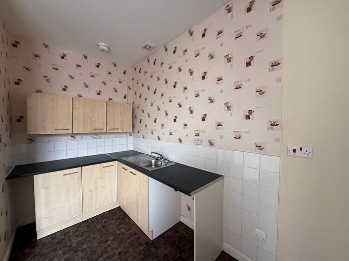 1 Bedroom Flat To Rent In Queen Victoria Road, Burnley, BB10