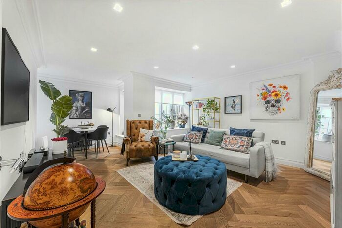 2 Bedroom Duplex For Sale In Kidderpore Avenue, Hampstead Manor, London, NW3