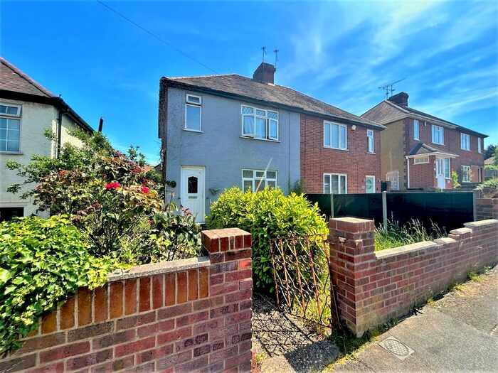 3 Bedroom Semi-Detached House To Rent In Cedar Road, Rochester, Kent, ME2