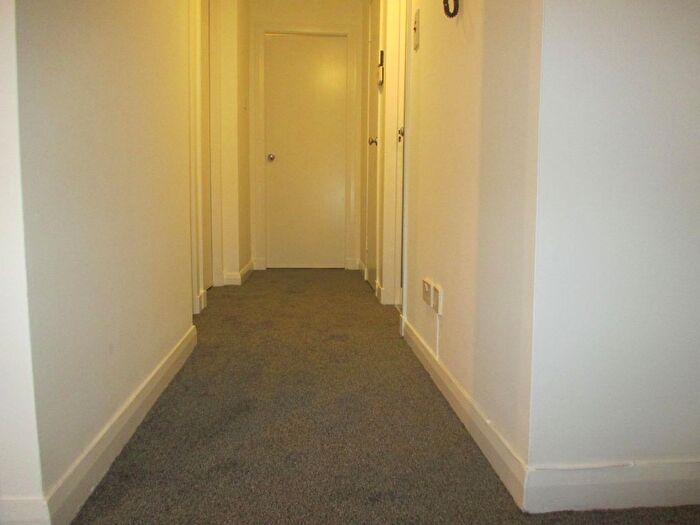 2 Bedroom Flat To Rent In Abercromby Street, Broughty Ferry, Dundee, DD5