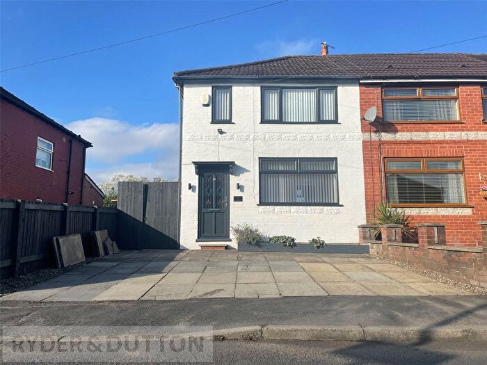 2 Bedroom Terraced House To Rent In Old Farm Crescent, Droylsden, Manchester, Greater Manchester, M43