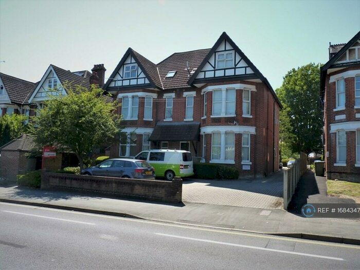 1 Bedroom Flat To Rent In Hill Lane, Southampton, SO15