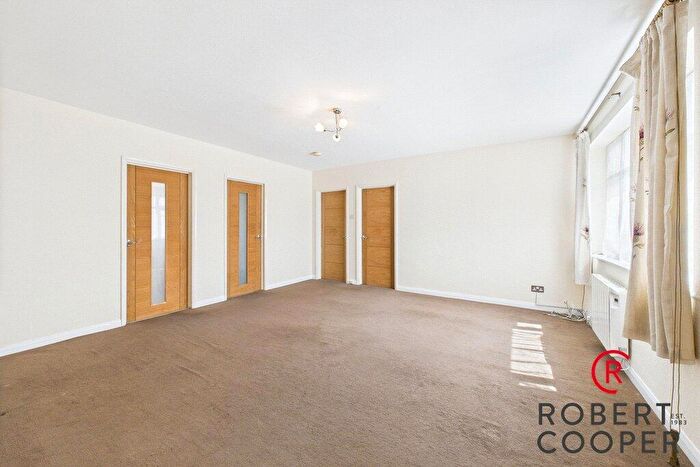 2 Bedroom Apartment To Rent In Victoria Road, Ruislip, HA4