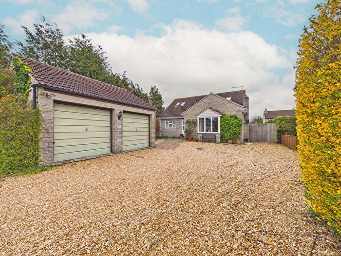 4 Bedroom Property For Sale In Northfield, Somerton, TA11