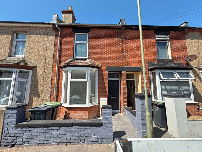 3 Bedroom Property To Rent In Woodstock Road, Gosport, PO12