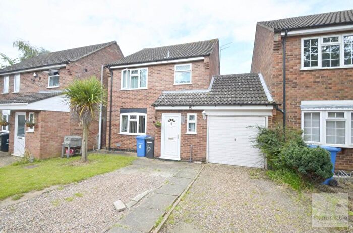 3 Bedroom Detached House To Rent In Fitzhenry Mews, Norwich, NR5
