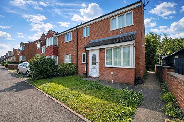 1 Bedroom End Terrace House To Rent In Twigden Court, Mount Pleasant Road, Luton, Bedfordshire, LU3