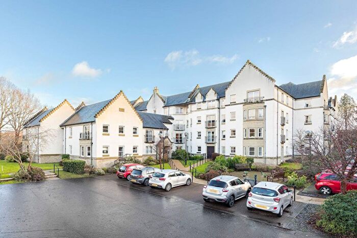 2 Bedroom Flat For Sale In Kinloch View, Linlithgow, EH49
