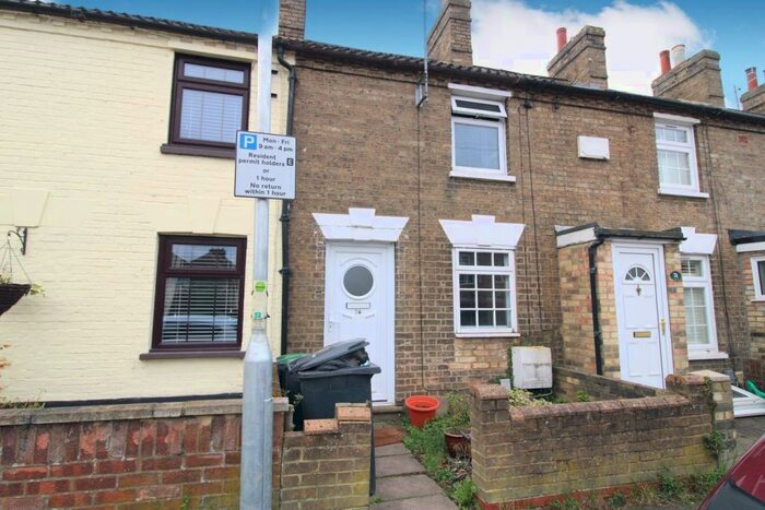 2 Bedroom Cottage To Rent In The Baulk, Biggleswade, SG18