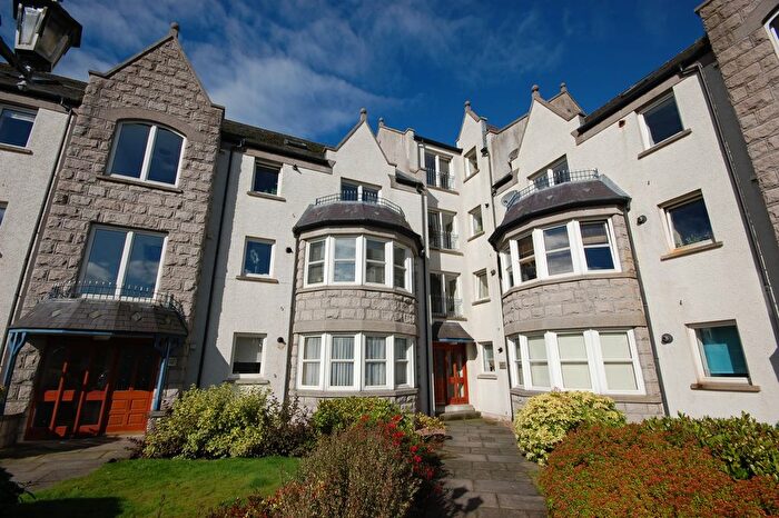 2 Bedroom Flat To Rent In Cuparstone Place, Ground Floor, Great Western Road, Aberdeen, AB10