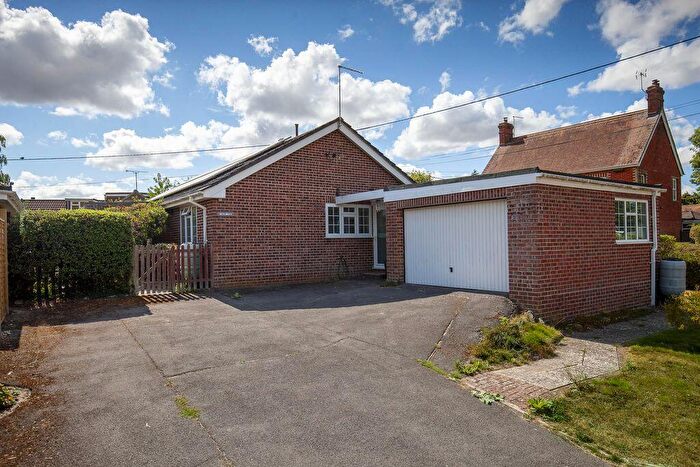 3 Bedroom Detached Bungalow For Sale In Kings Court Road, Gillingham, SP8