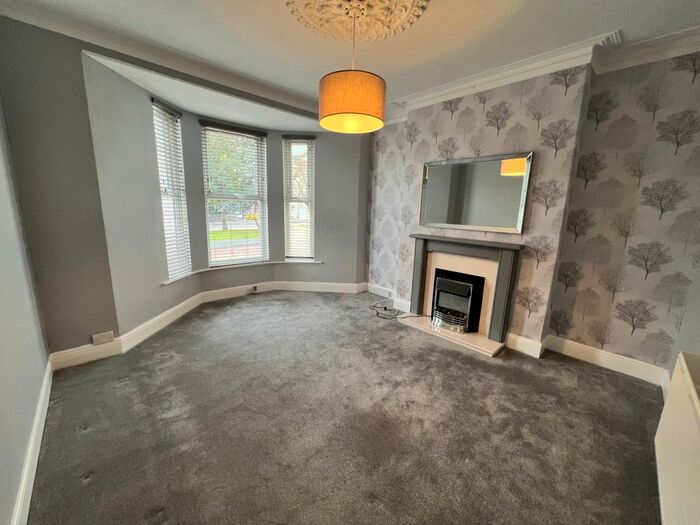 1 Bedroom Flat To Rent In Embankment Road, Plymouth, Devon, PL4