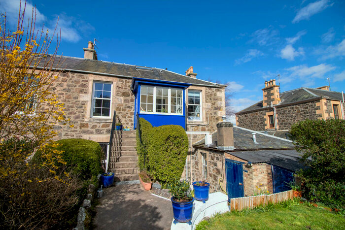 3 Bedroom Maisonette For Sale In Wellpark Terrace, Newport-on-tay, DD6