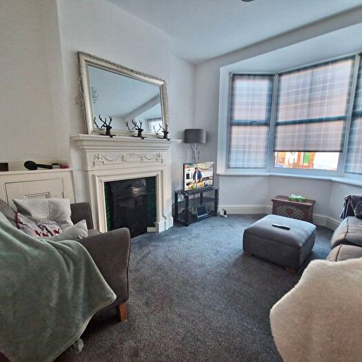 3 Bedroom Terraced House To Rent In Crescent Road, Birchington, Kent, CT7