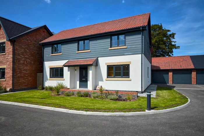 4 Bedroom Detached House For Sale In New Manor Court, Berrow, Burnham-On-Sea, TA8