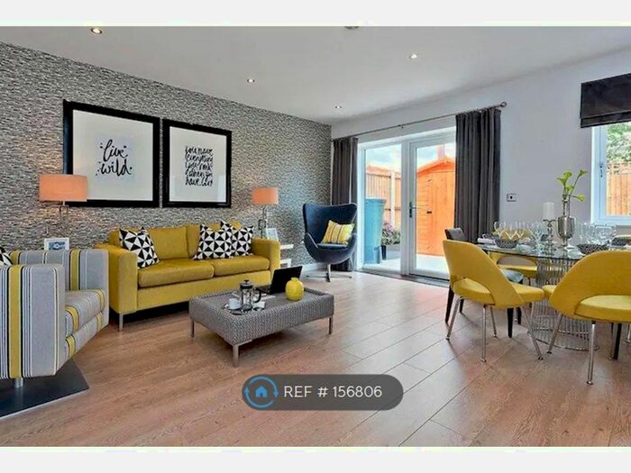 4 Bedroom Terraced House To Rent In Thornbury Way, London, E17