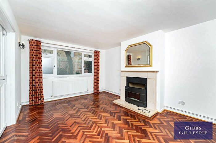 2 Bedroom Flat To Rent In Denbigh Road, London, W13