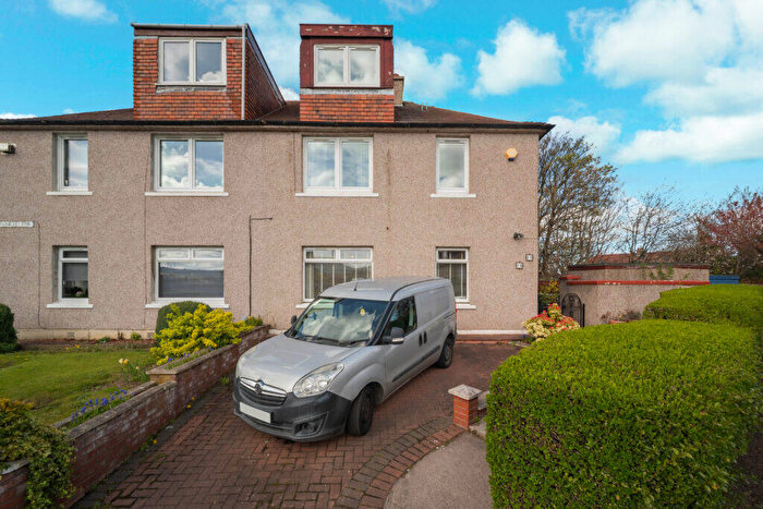 2 Bedroom Flat For Sale In Parkhead Terrace, Parkhead, Edinburgh, EH11