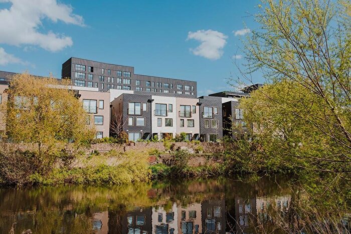 1 Bedroom Apartment For Sale In Aire Lofts, Climate Innovation District, Leeds, LS9