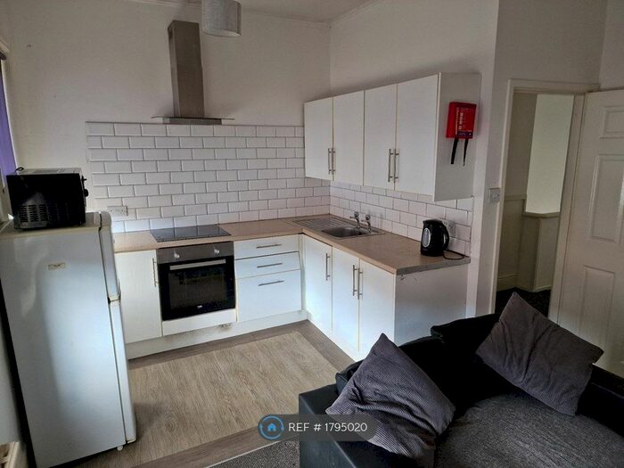 1 Bedroom Flat To Rent In Raby Road, Hartlepool, TS24