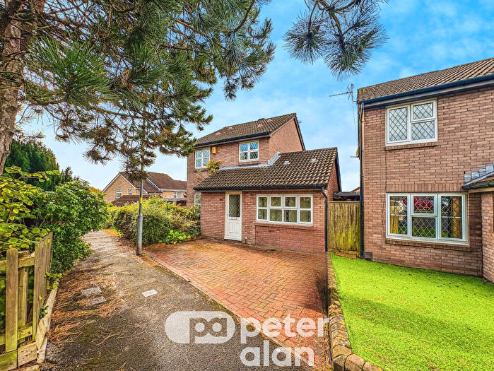 3 Bedroom Detached House To Rent In Drury Close, Thornhill, Cardiff, CF14