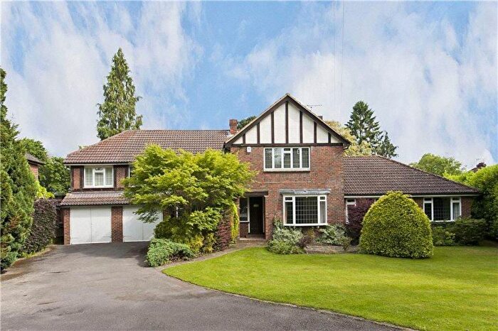 5 Bedroom Detached House To Rent In Fairmile Park Road, Cobham, Surrey, KT11