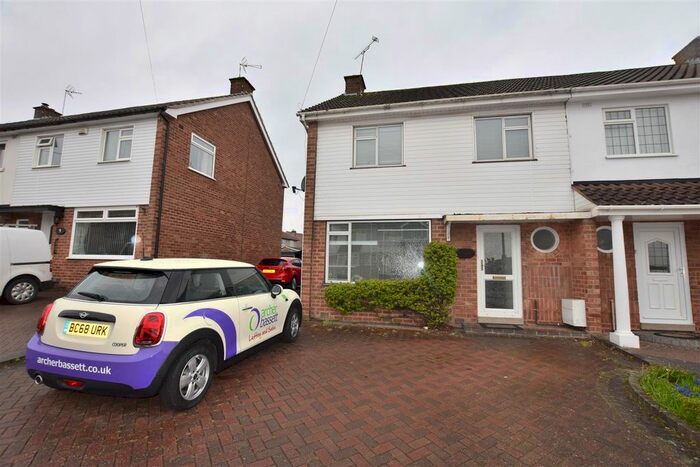 3 Bedroom End Of Terrace House To Rent In Alandale Avenue, Coventry CV5
