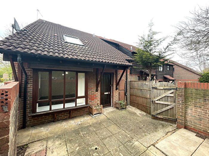 1 Bedroom Property To Rent In Merlin Court, Sheerwater, Woking, GU21