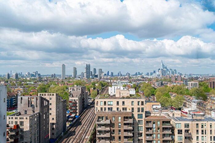 3 Bedroom Flat For Sale In Camberwell Road, Camberwell, London, SE5