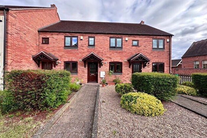 3 Bedroom Town House To Rent In Kegworth Road, Nottingham, NG11