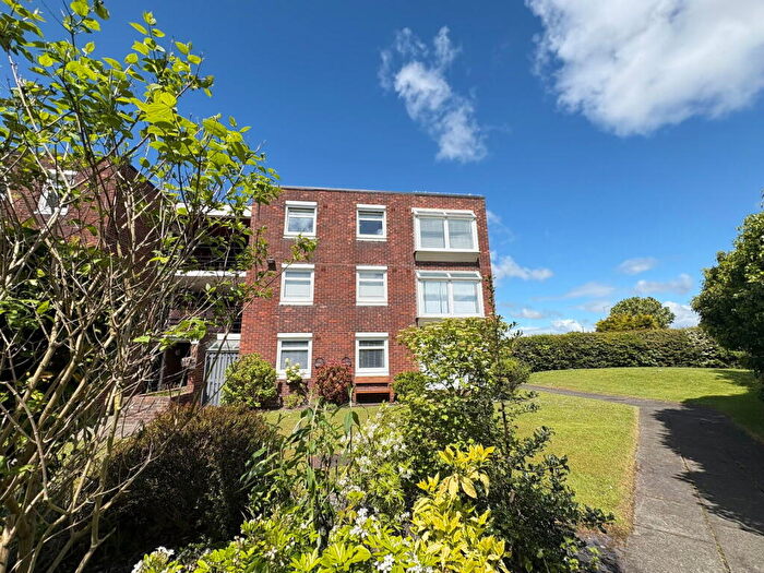 2 Bedroom Flat For Sale In Green Park, Bootle, L30